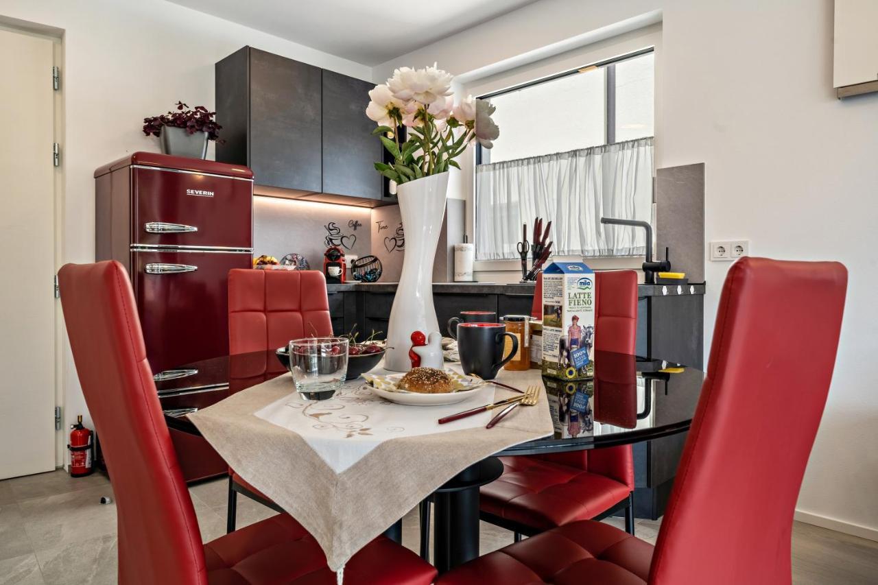 Apartment Il Cuore Rosso Naturns Eksteriør bilde